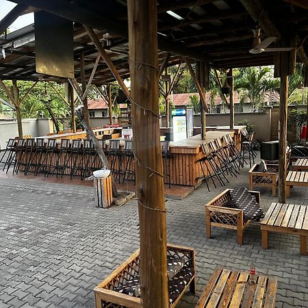 Albergue K27 Premier Backpackers Dar es Salaam Exterior foto