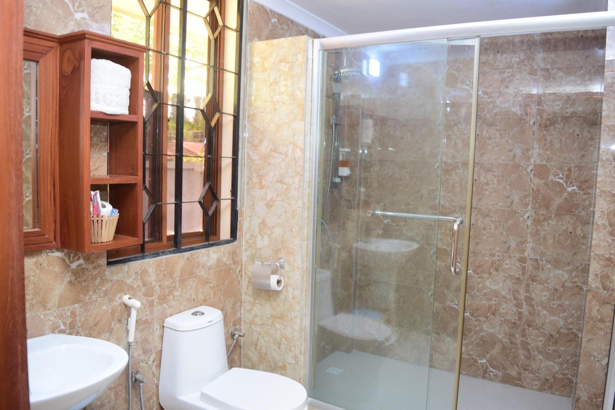 Albergue K27 Premier Backpackers Dar es Salaam Exterior foto
