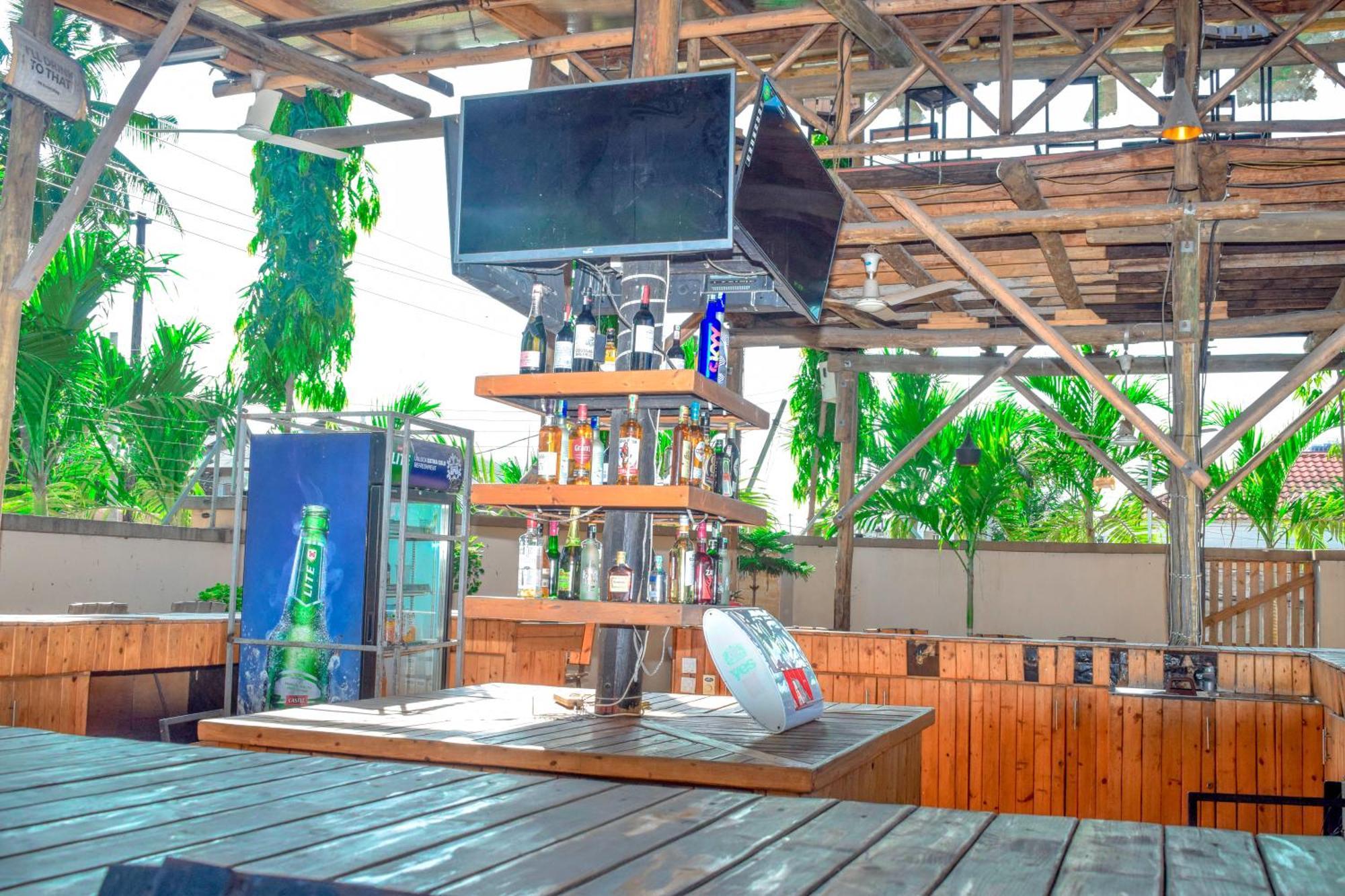Albergue K27 Premier Backpackers Dar es Salaam Exterior foto