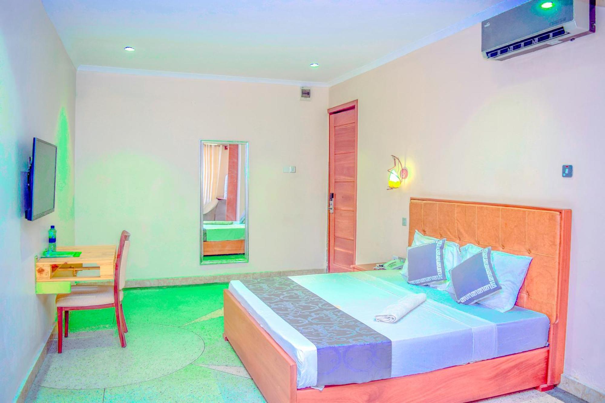 Albergue K27 Premier Backpackers Dar es Salaam Exterior foto